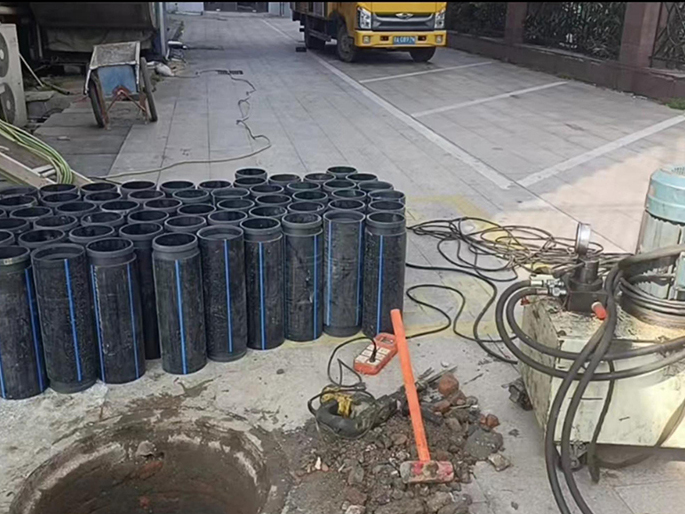 玉泉PE置换管厂家 DN315置换管 非开挖管短管置换